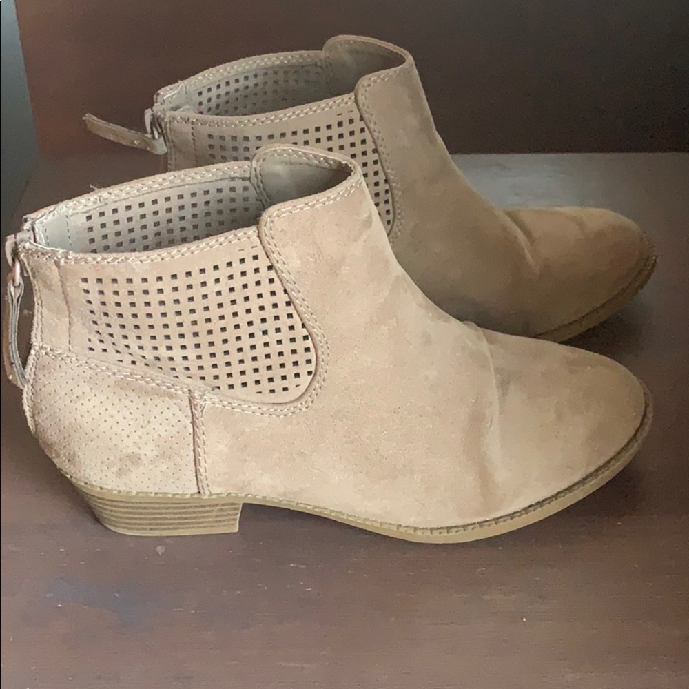 Justice size 3 booties